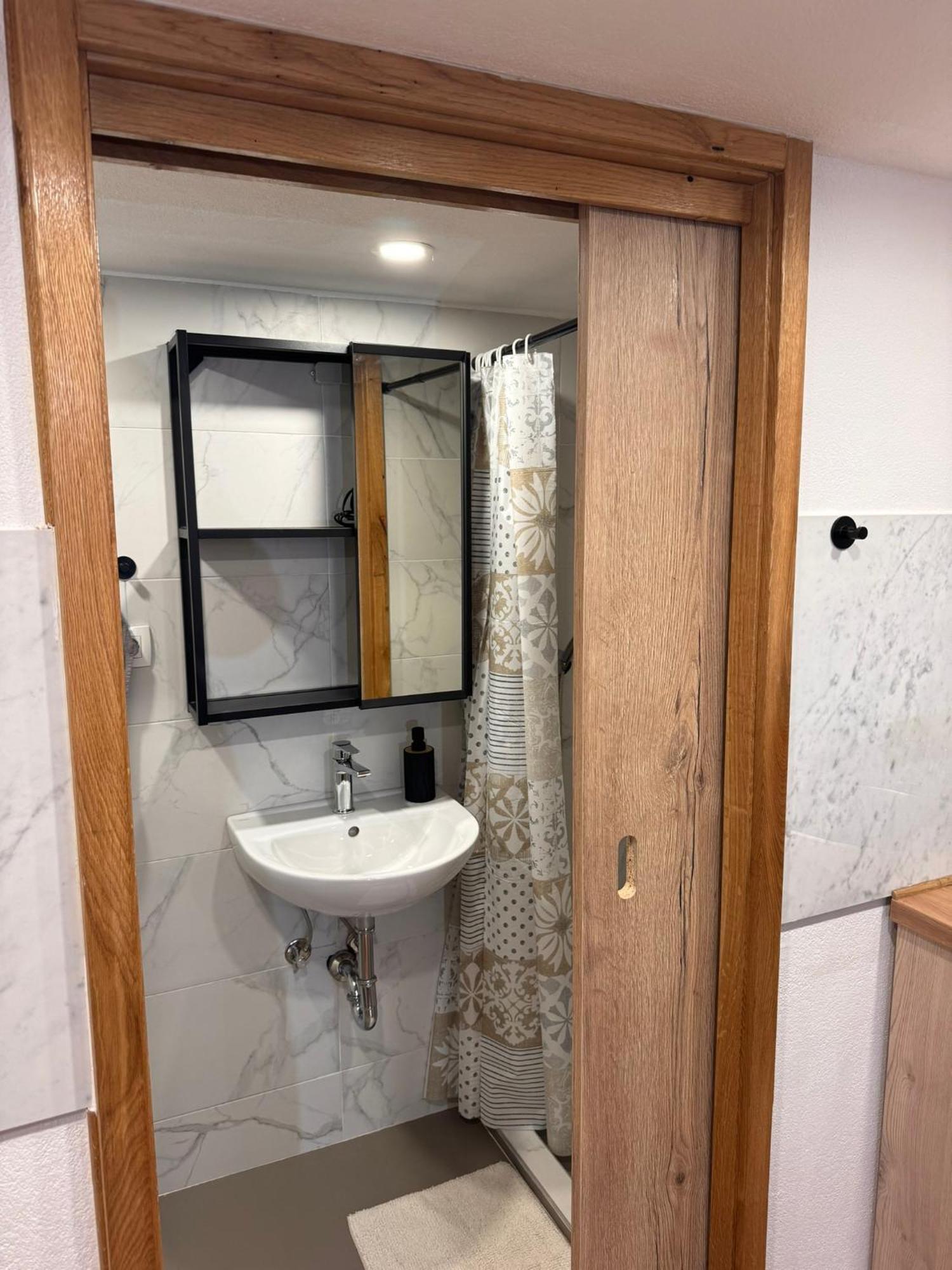 Zenroom Apartments ليوبليانا المظهر الخارجي الصورة